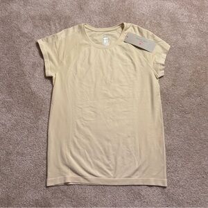 Sweaty Betty x Merrell - Ascend Athlete Seamless Workout T-Shirt NWT Size XL